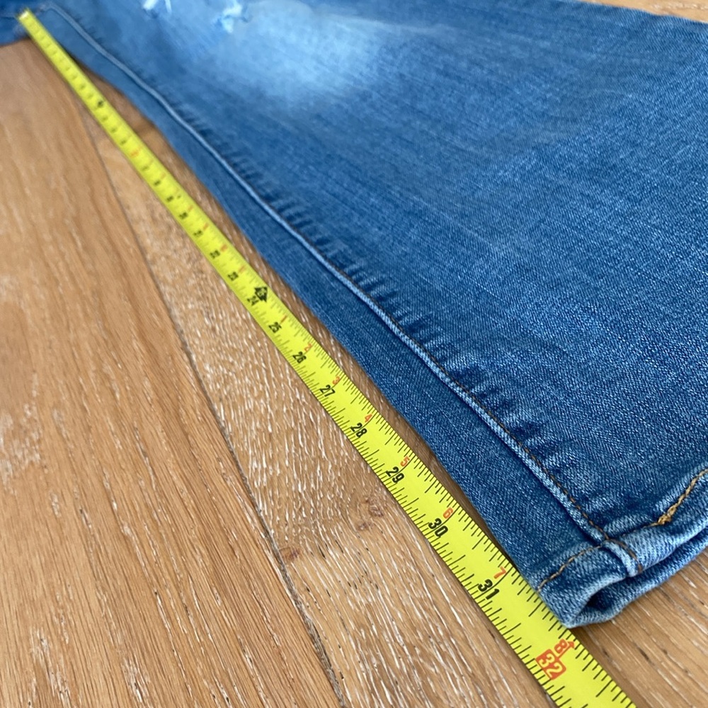 LEVI’S 725 High Rise Bootcut Distressed 8/29 (like new!) - Picture 13 of 14